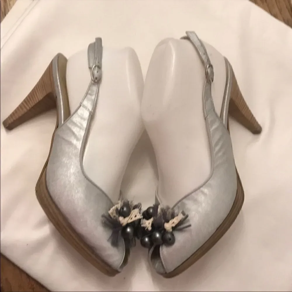 PETER KAISER MATTE SILVER HEELS.   NEW